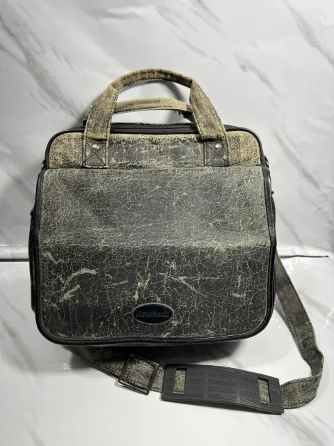 Sager Note Book Laptop Computer 243/1991 with Case