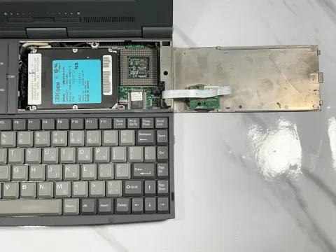 Sager Note Book Laptop Computer 243/1991 with Case
