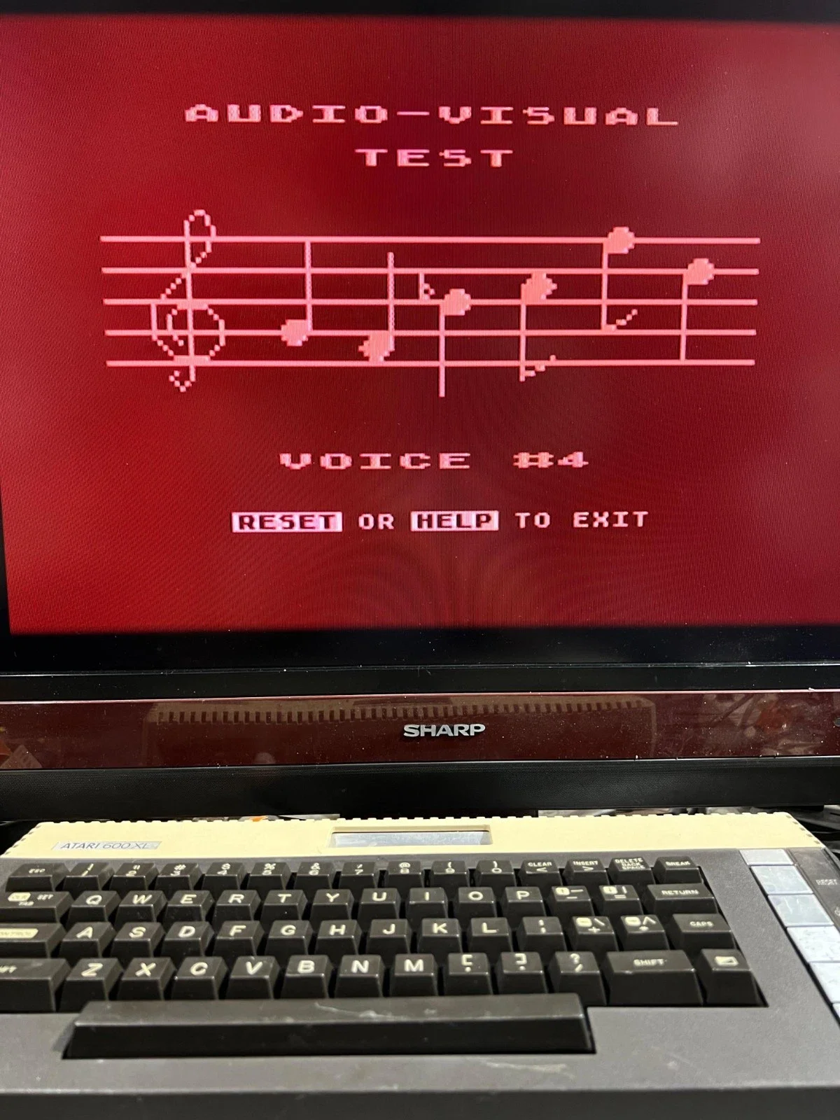 ATARI 600XL Computer