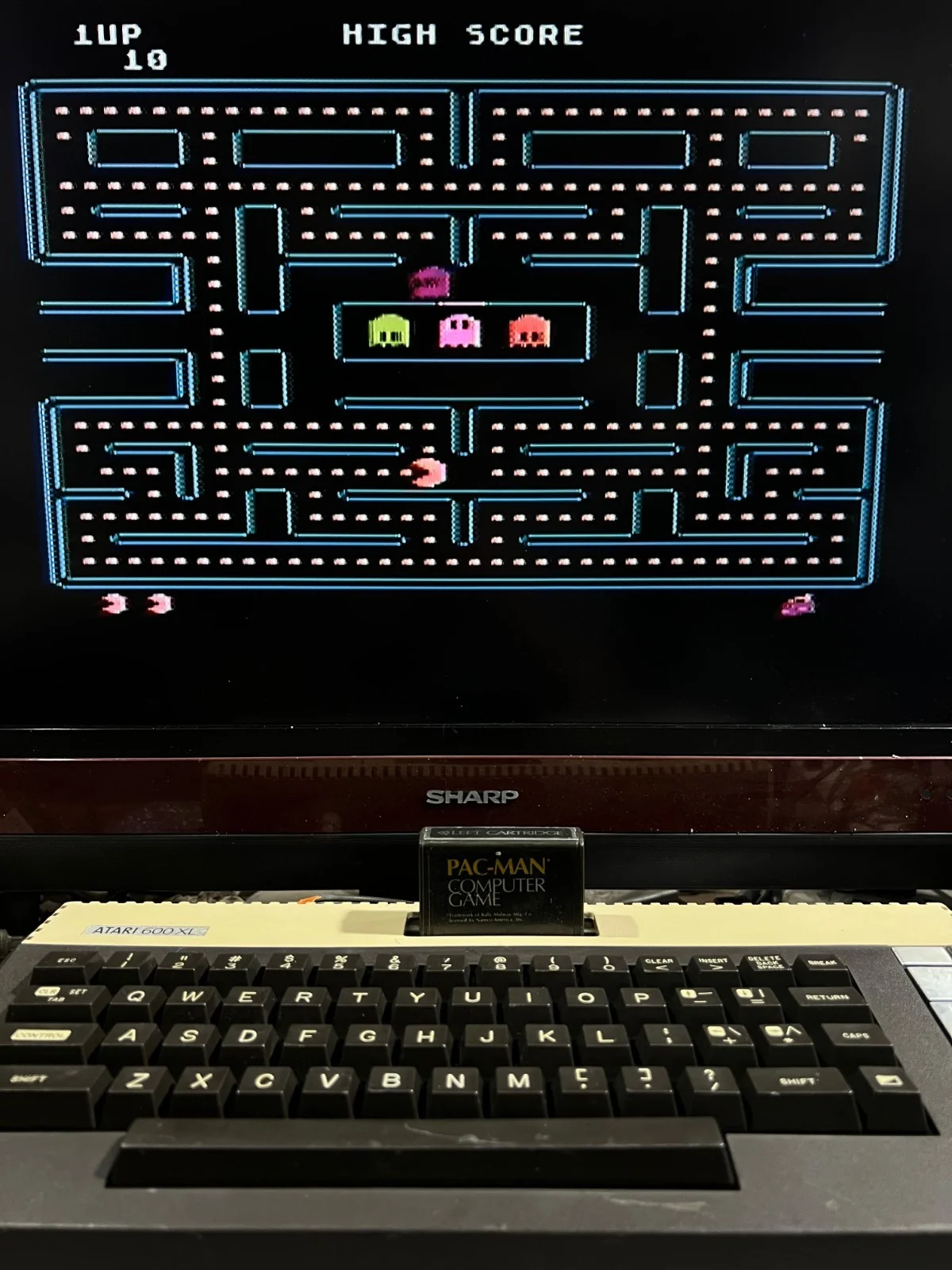 ATARI 600XL Computer