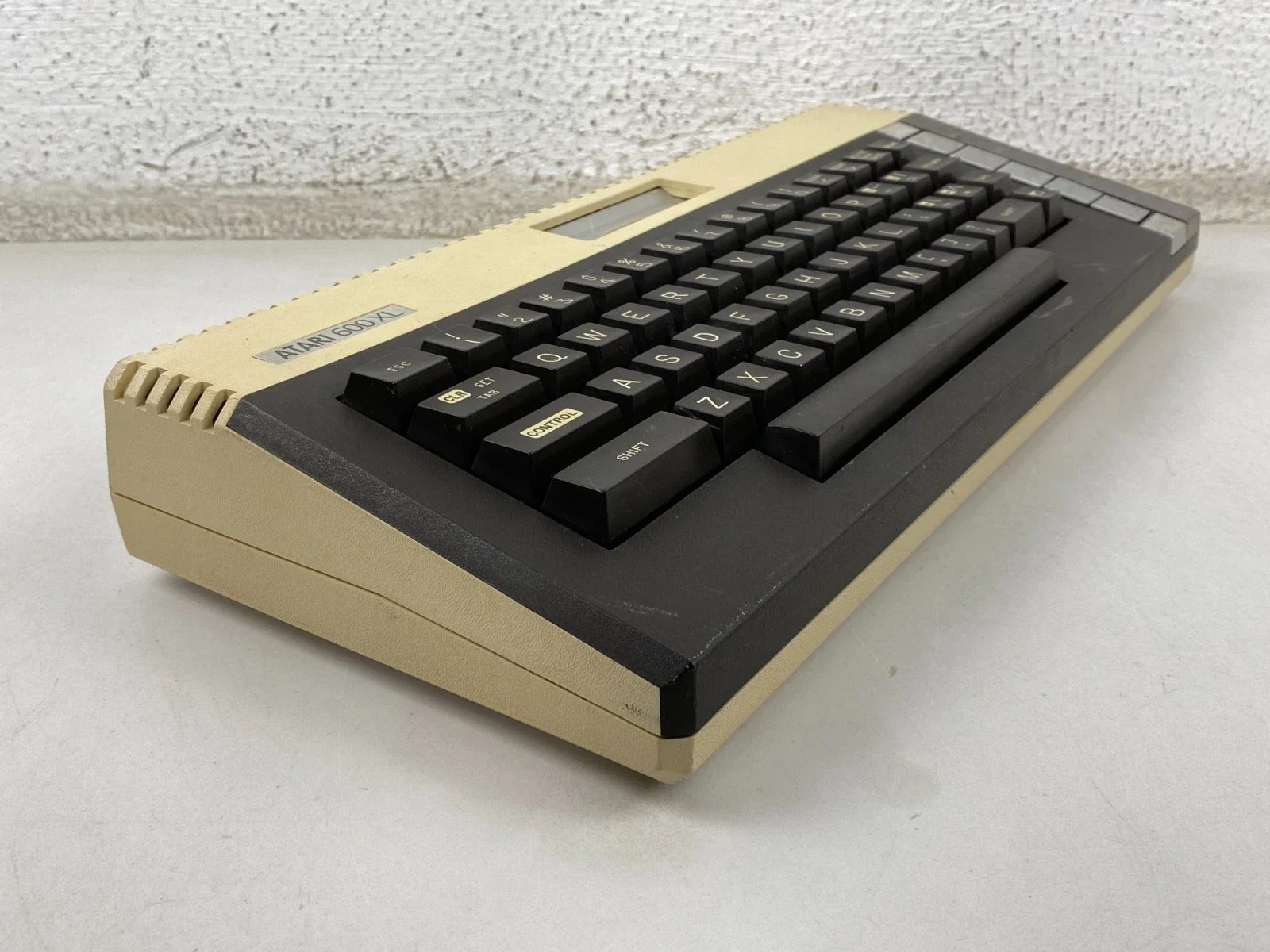 ATARI 600XL Computer