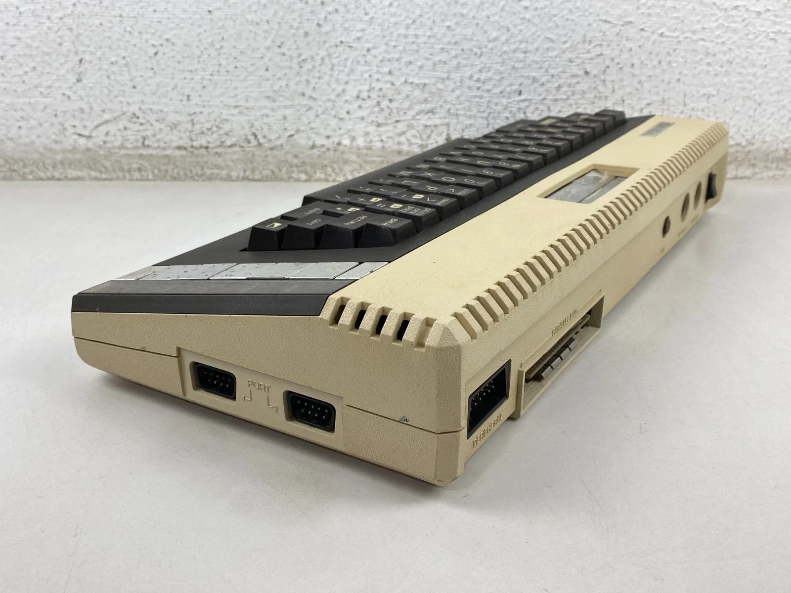ATARI 600XL Computer