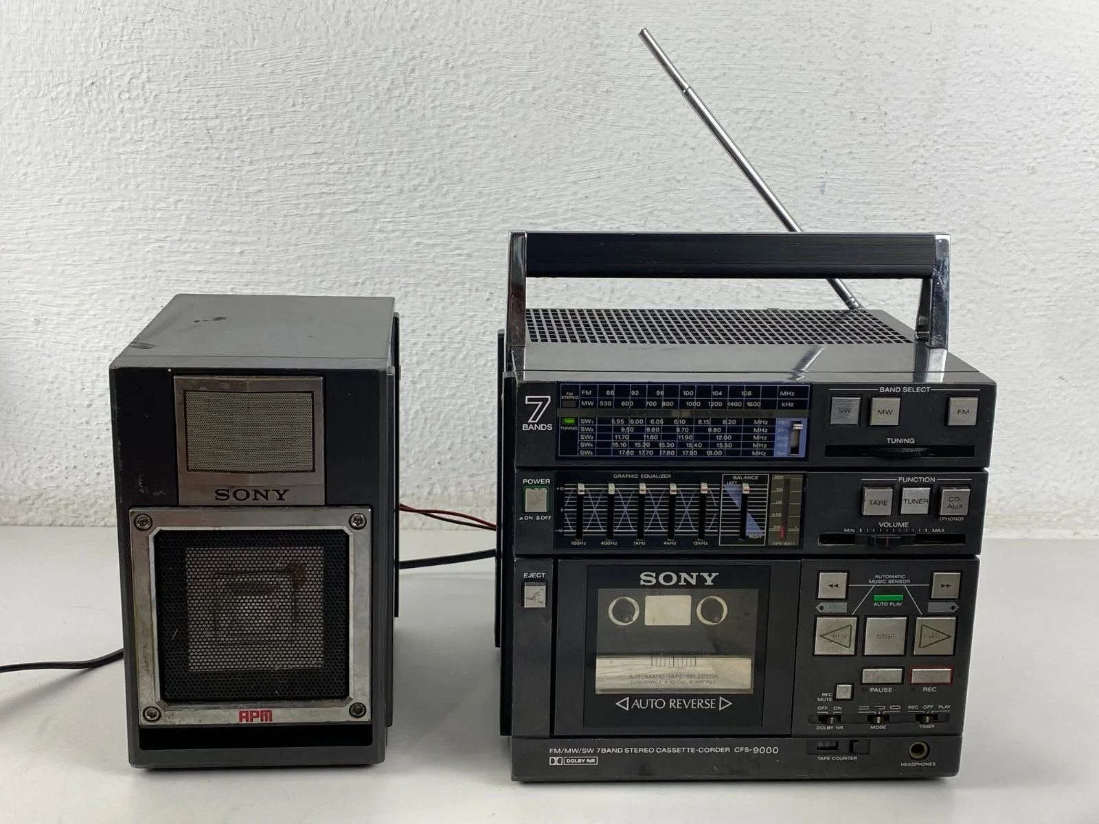 Sony CFS-9000 Stereo Boombox Ghettoblaster Stereo Cassette Recorder
