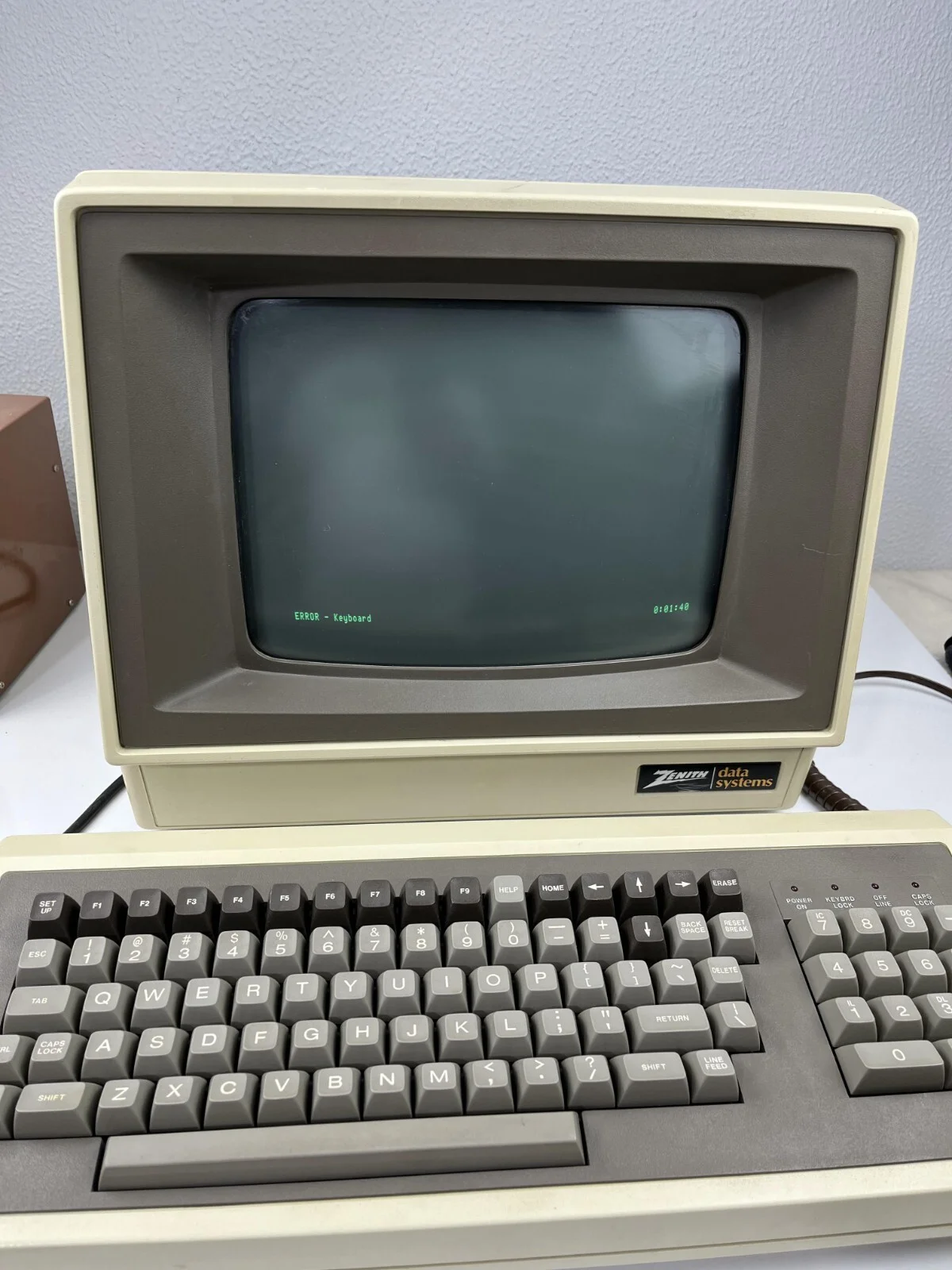 Computer Zenith Data system Z-29 with Keyboard Super