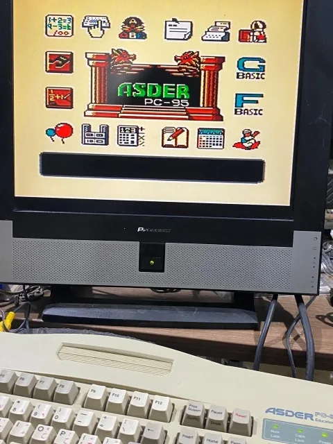 Family Asder PC-95 Computer Famicom Famiclone Nes Tv Game Console