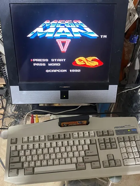 Family Asder PC-95 Computer Famicom Famiclone Nes Tv Game Console