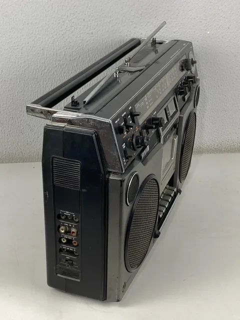 Old School Aiwa 950 Boombox Radio Cassette TPR-950A Ghettoblaster