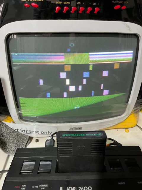 Atari 2600 Compatible Zellers VCS Spectracube Invasion Suntek Game Taiwan