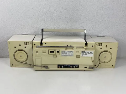 Sharp QT-88 Double Radio Cassette Player Table Component System White Retro