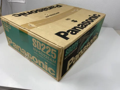 Panasonic NV-SD225 Multisystem VHS Video Recorder VCR