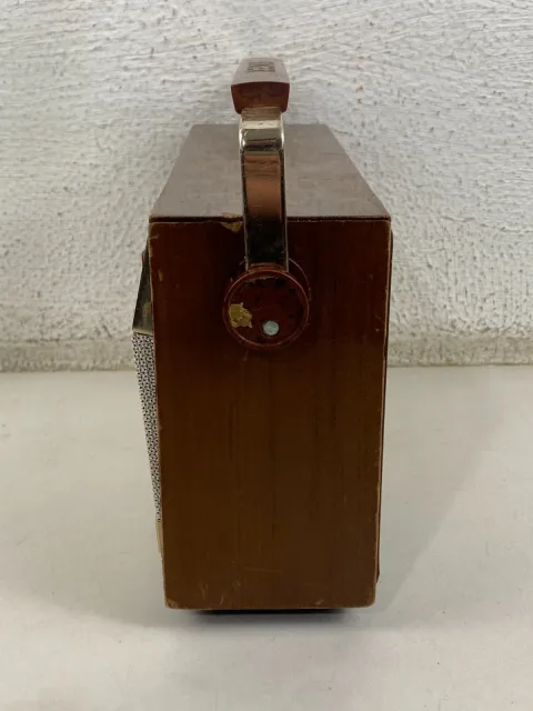 Singer 9 Nine Transistor 910 Radio