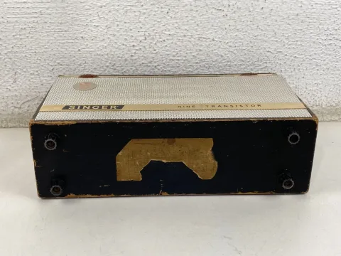 Singer 9 Nine Transistor 910 Radio