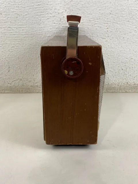 Singer 9 Nine Transistor 910 Radio