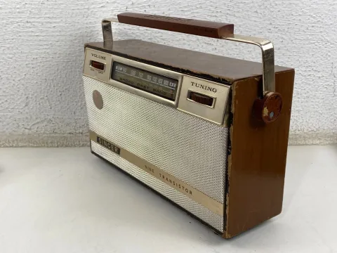 Singer 9 Nine Transistor 910 Radio
