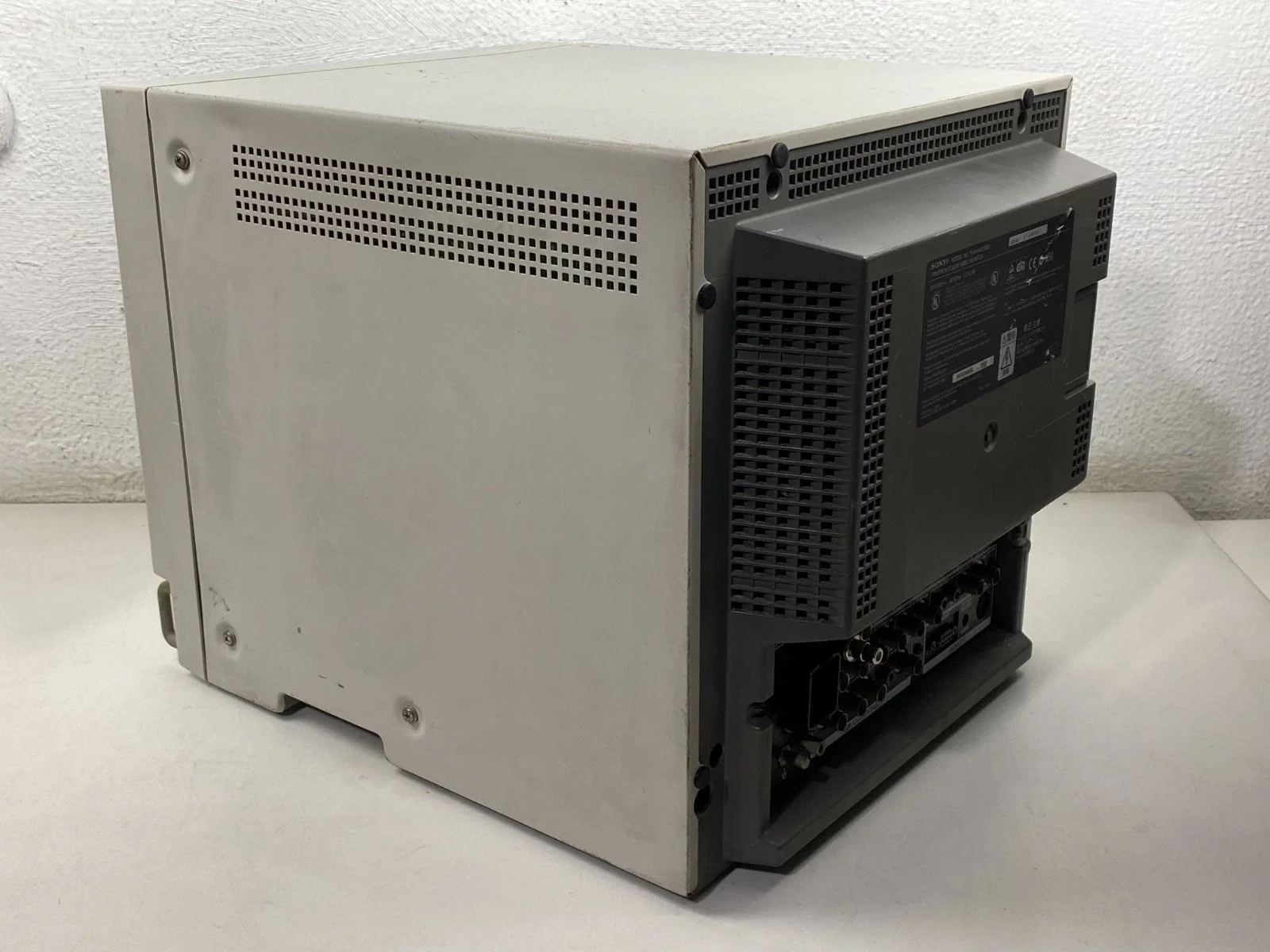Sony PVM-14M2MDU Professional Monitor 13-inch