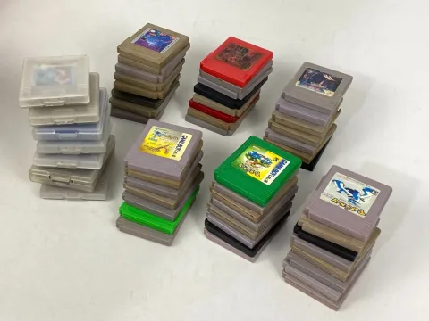 Nintendo Game Boy Pokemon argento the King of Fighters 96 Gremlins 2 Pokémon Red