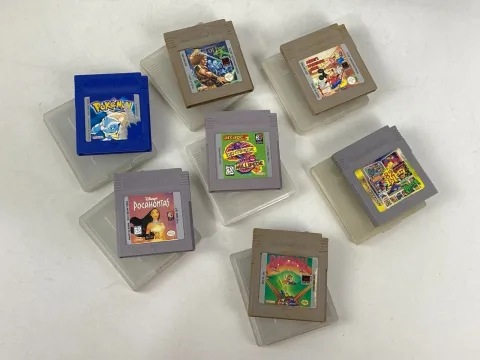 Nintendo Game Boy Pokemon argento the King of Fighters 96 Gremlins 2 Pokémon Red