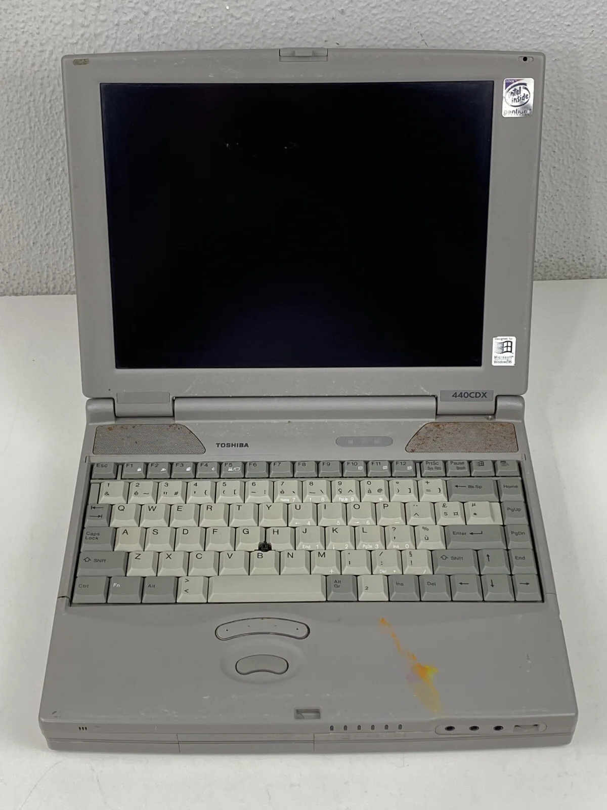 Toshiba Satellite Pro 440CDX Pentium Laptop Computer