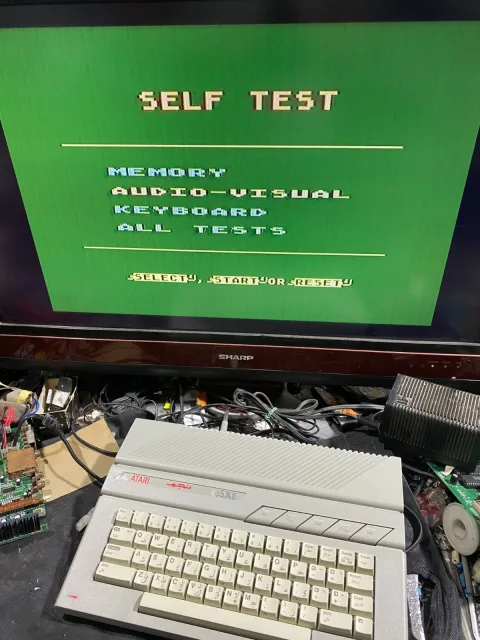 Atari 65XE Najm Arabic Home Computer Game نجم الدوليه