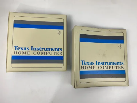 تكساس إنسترومنتس Ti-99 حزمة ترفيه عائلي للكمبيوتر المنزلي