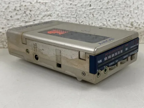 Sony WM-F1 Walkman FM Radio Stereo Cassette Player Silver