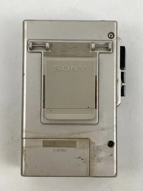Sony WM-F1 Walkman FM Radio Stereo Cassette Player Silver