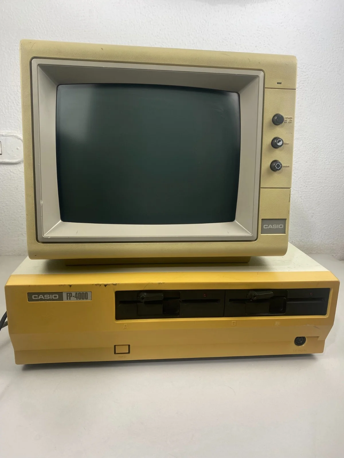 Casio FP-4000 Personal Computer