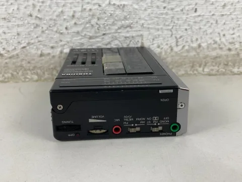 Toshiba KT-V850 Walky Walkman AM/FM Radio Cassette Recorder