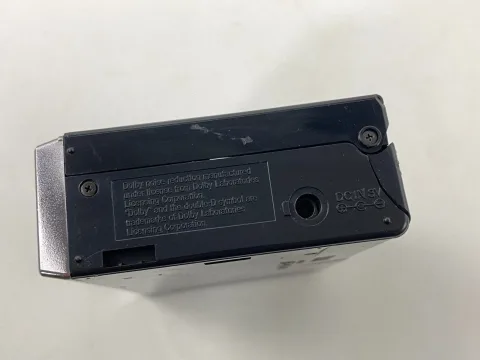 Toshiba KT-V850 Walky Walkman AM/FM Radio Cassette Recorder