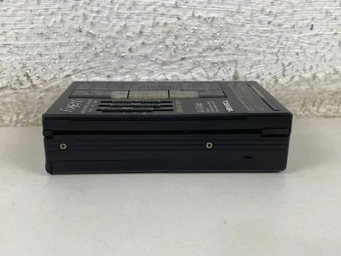Toshiba KT-V850 Walky Walkman AM/FM Radio Cassette Recorder