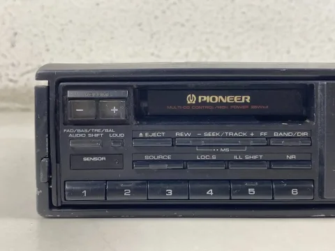 Pioneer KEH-M5000QR Super Tuner III Stereo Car Radio Cassette
