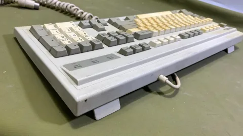 Tatung Forward FDA-102D AT/XT Alps Clicky Keyboard Arabic Key