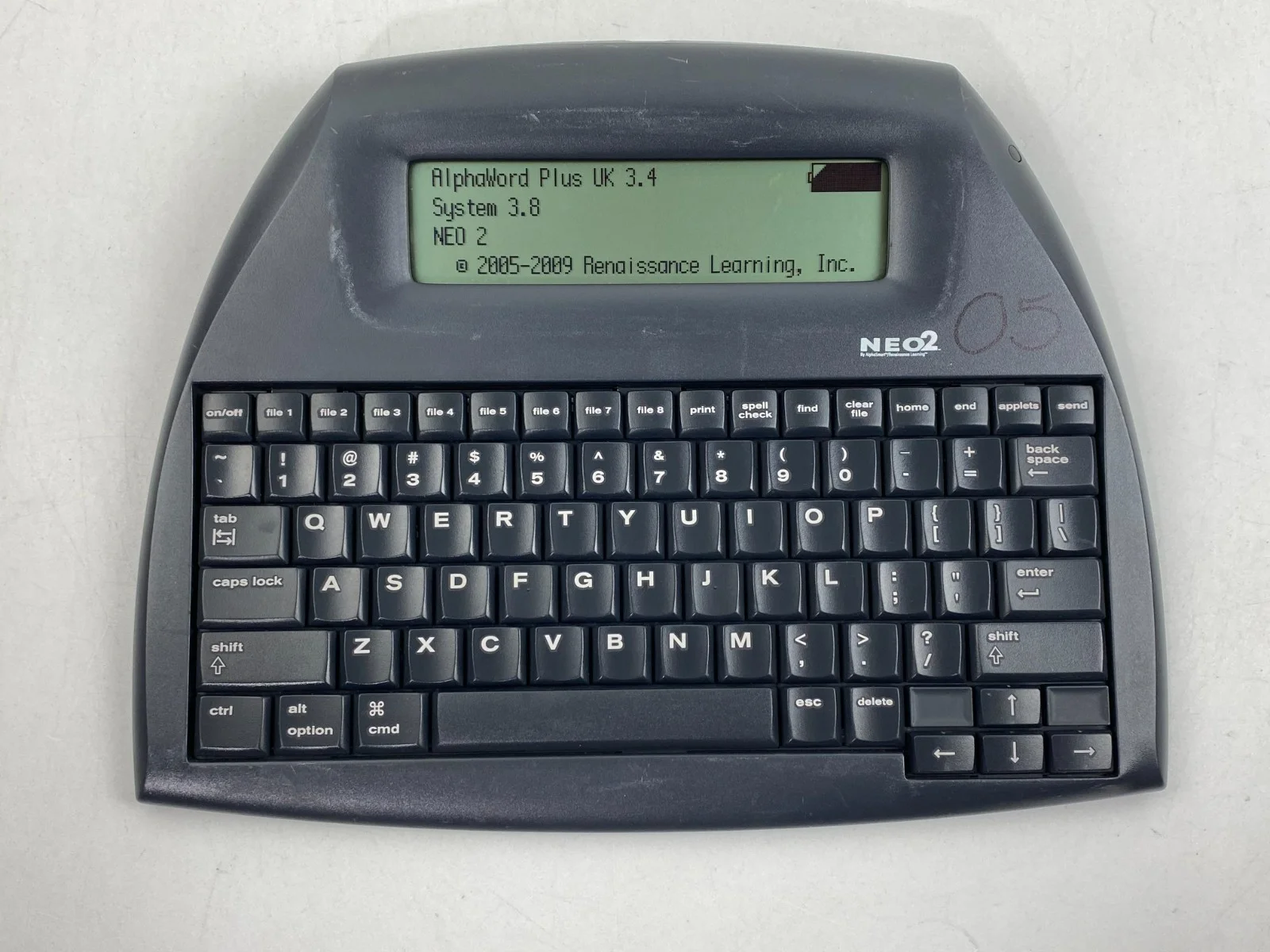 AlphaSmart NEO2 Word Processor- Potable Digital Typewriter No USB or Battery