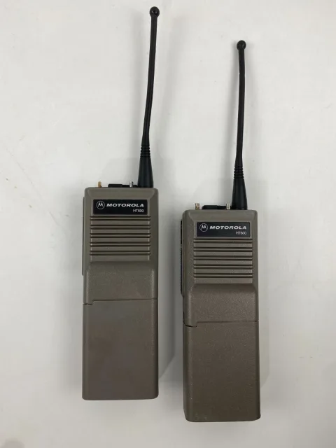 Mortorola Walkie Talkie Two way radio HT600 with battery and antenna