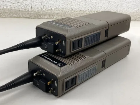 Mortorola Walkie Talkie Two way radio HT600 with battery and antenna