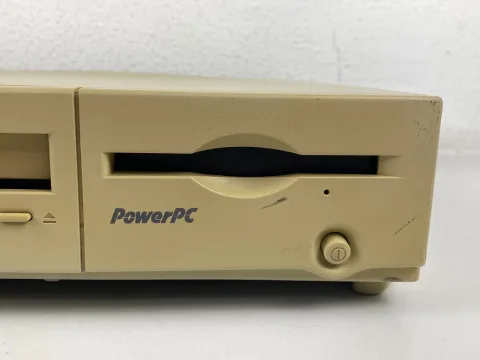 Apple Macintosh Performa 6116CD Power PC Computer M1596