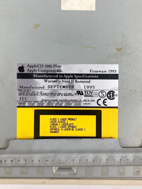 Apple Macintosh Performa 6116CD Power PC Computer M1596