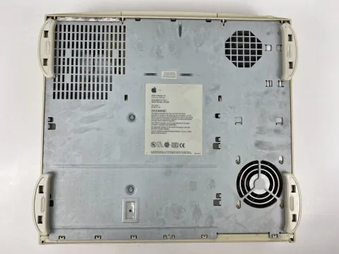 Apple Macintosh Performa 6116CD Power PC Computer M1596
