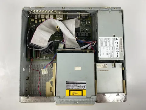 Apple Macintosh Performa 6116CD Power PC Computer M1596