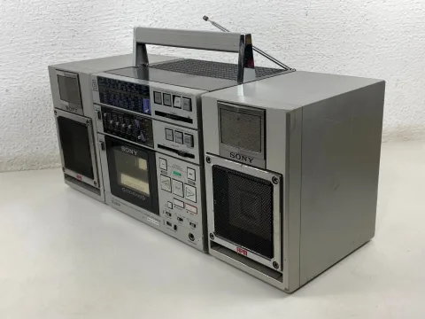 Sony CFS-9000 Stereo Boombox Ghettoblaster Stereo Cassette