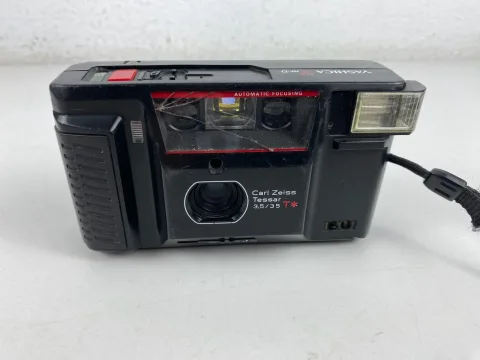 Yashica T AF-D Carl Zeiss Tessar 35mm F/3.5 Film Camera