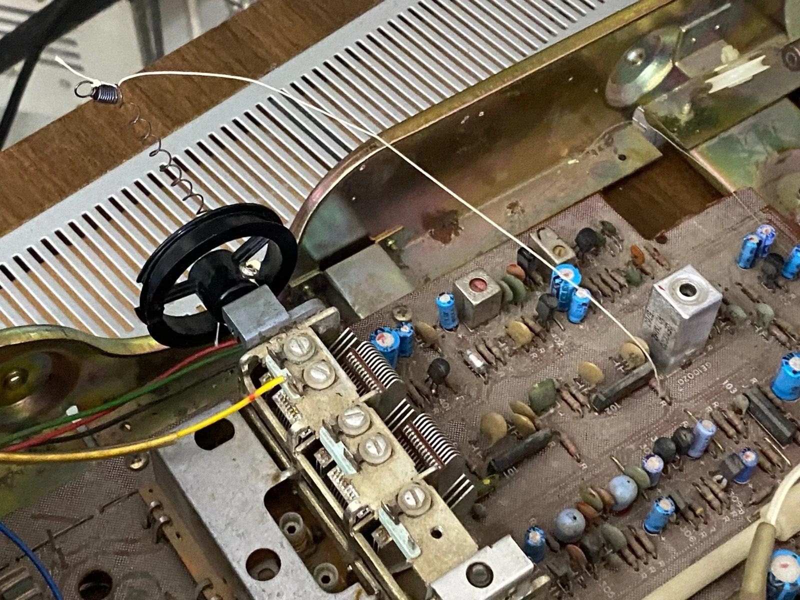 Yamaha CR-820 Stereo Receiver