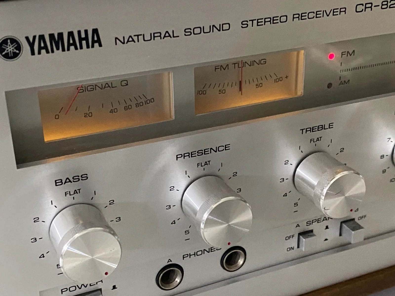 Yamaha CR-820 Stereo Receiver
