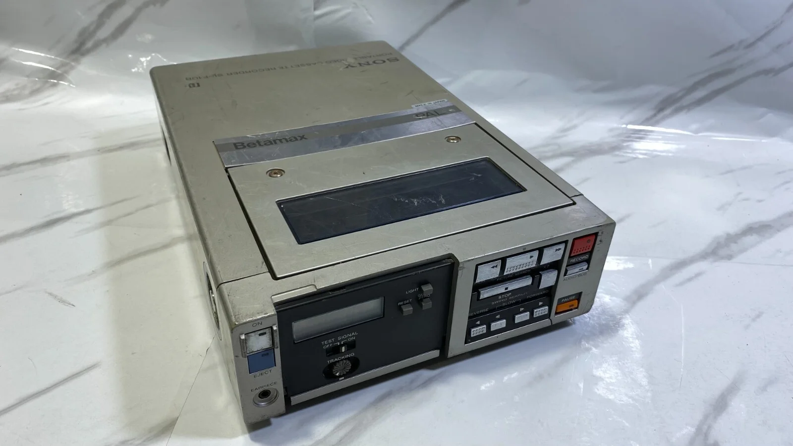 Sony SL-F1UP VCR Portable Betamax