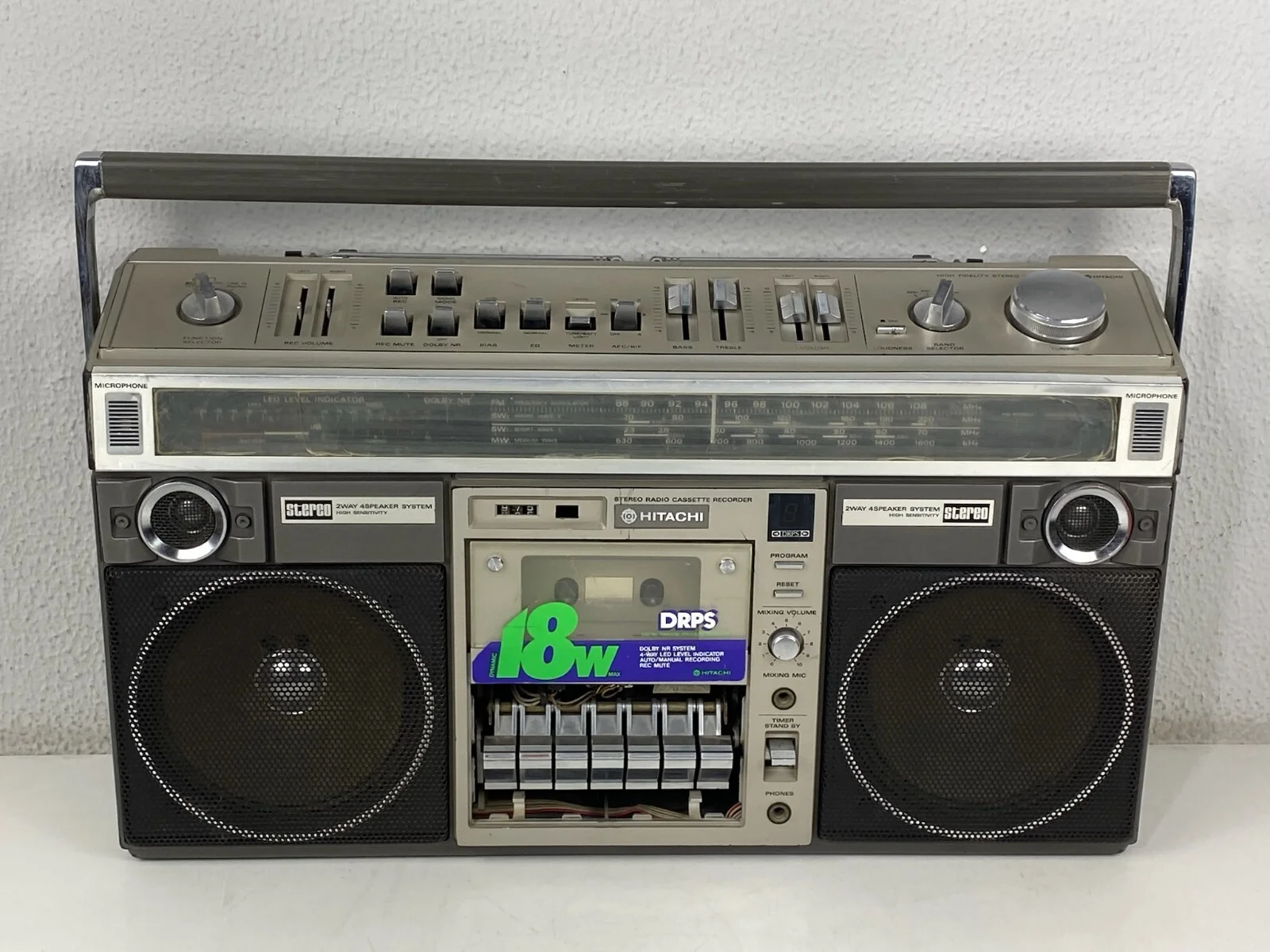 Hitachi TRK-8190 Boombox Radio Cassette Ghettoblaster