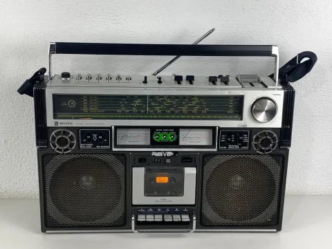 JVC RC-838W Boombox Stereo Cassette Recorder Ghetto Blaster