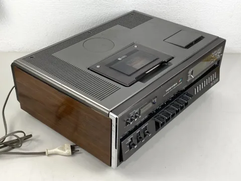 Toshiba Betamax V-5470D Video Cassette Recorder VCR 1979