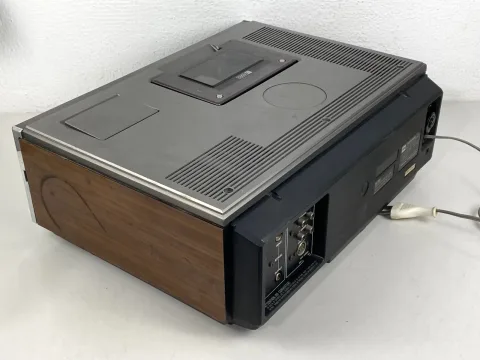Toshiba Betamax V-5470D Video Cassette Recorder VCR 1979