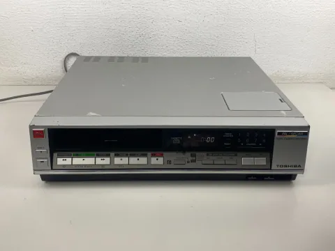 جهاز تسجيل فيديو بيتاماكس توشيبا V-51D VCR سيكام
