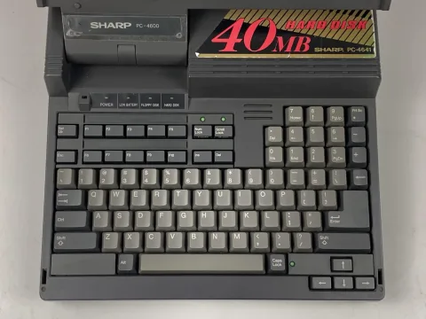 Sharp PC-4600 (PC-4602/PC-4641) Laptop Computer